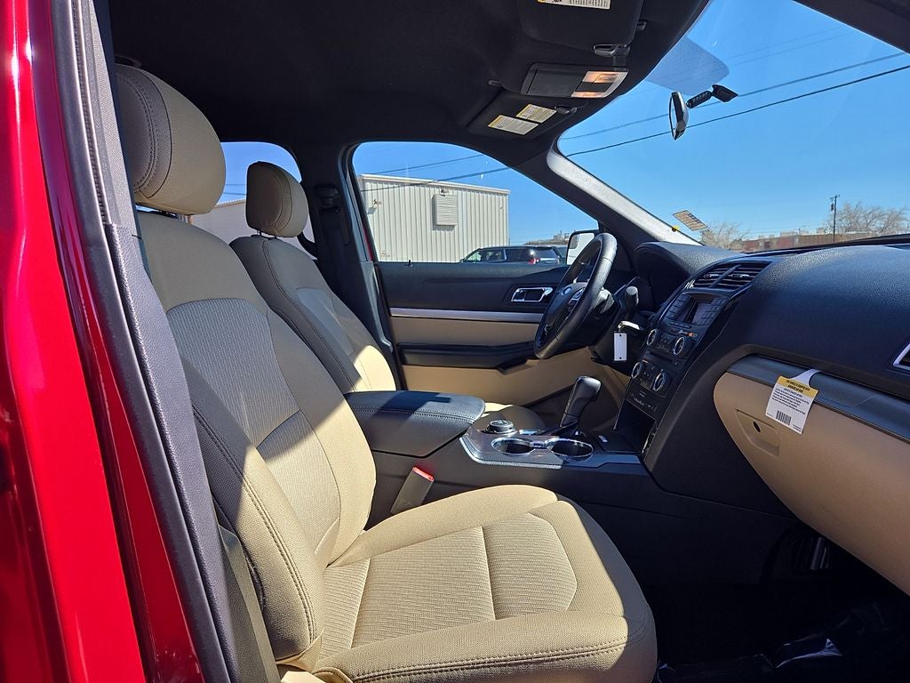 2017 Ford Explorer Base