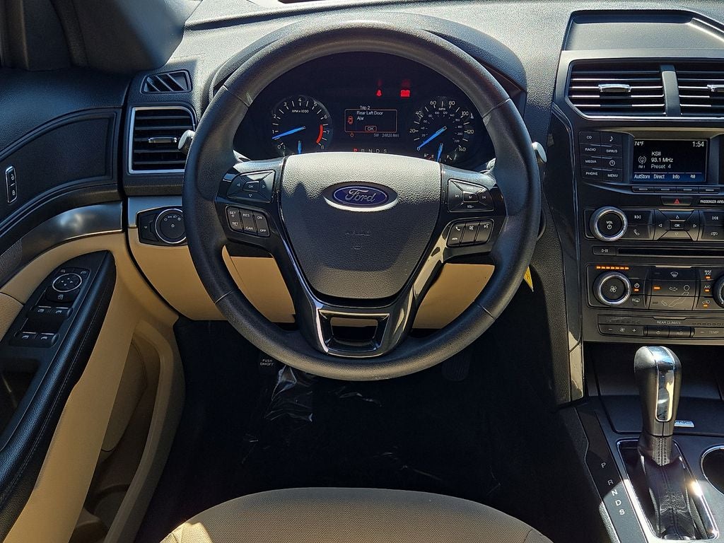 2017 Ford Explorer Base