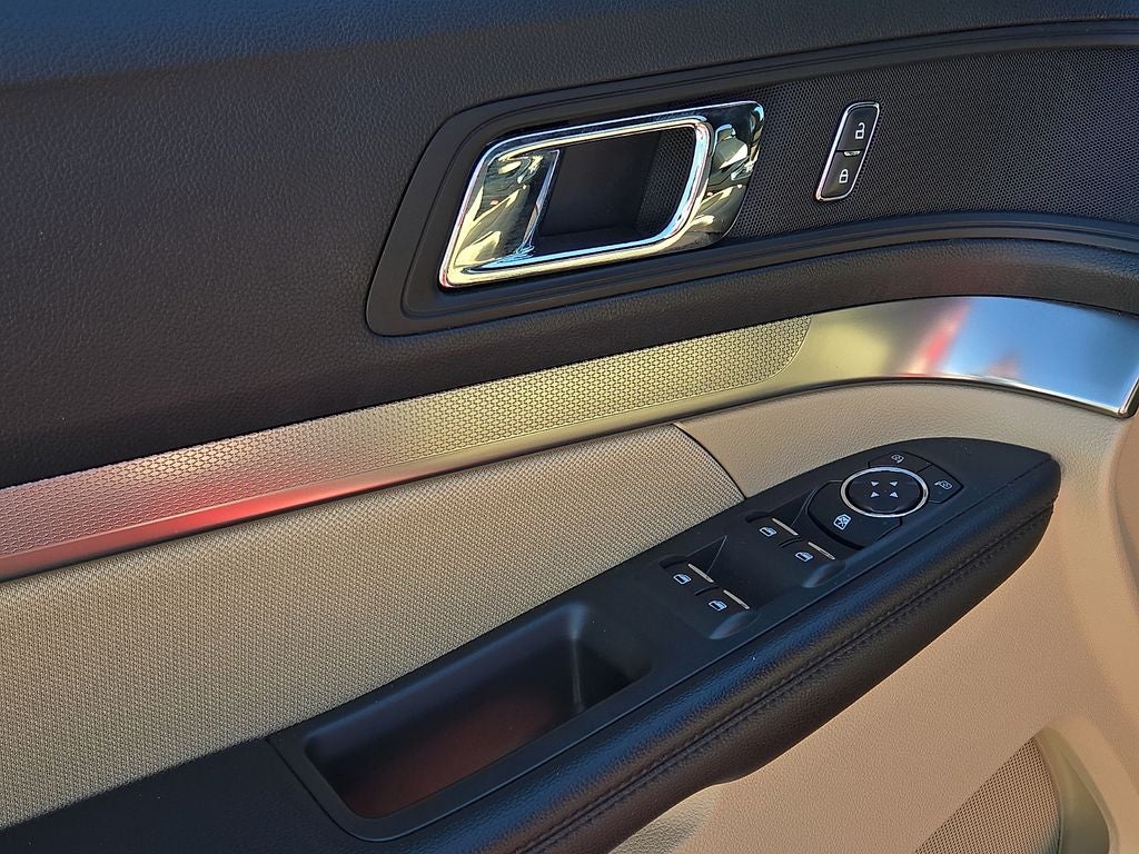 2017 Ford Explorer Base