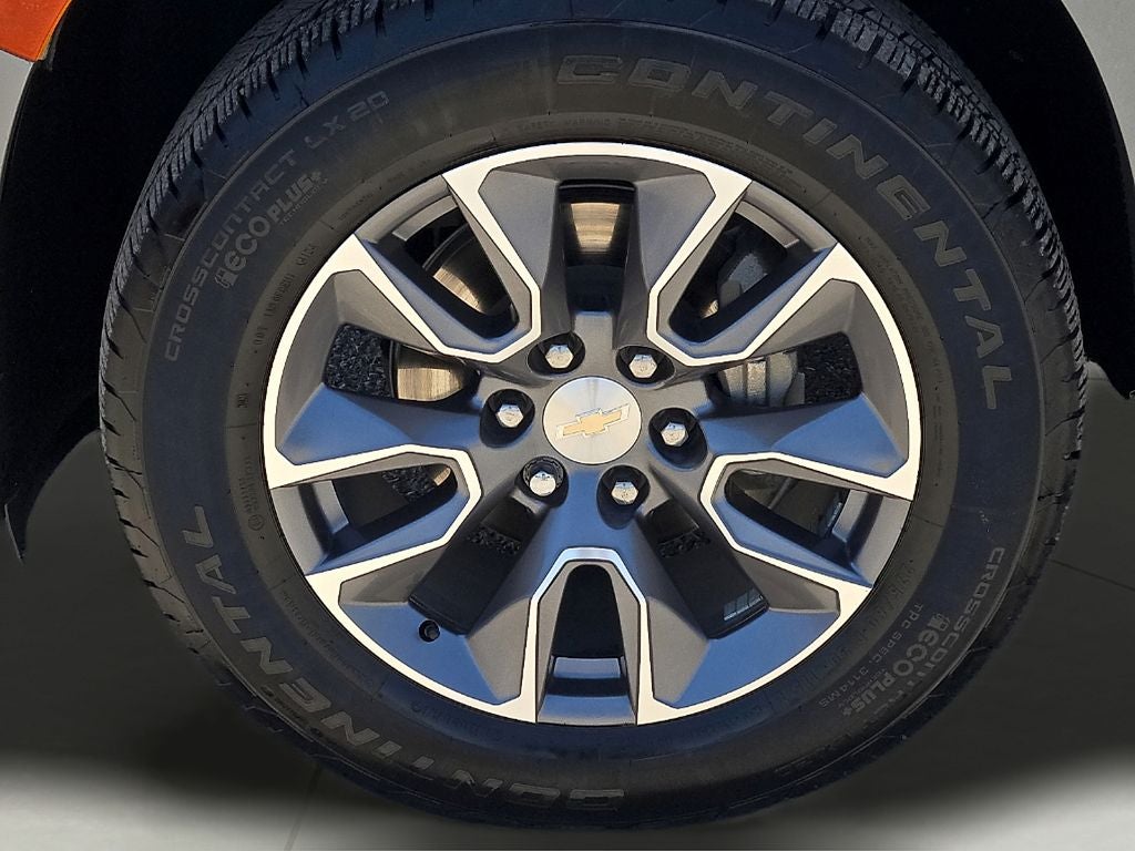 2023 Chevrolet Suburban LS
