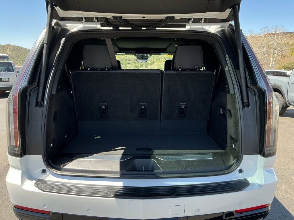 2025 Cadillac Escalade Sport