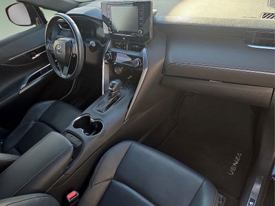 2022 Toyota Venza XLE