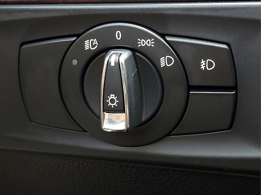 2011 BMW 3 Series 328i