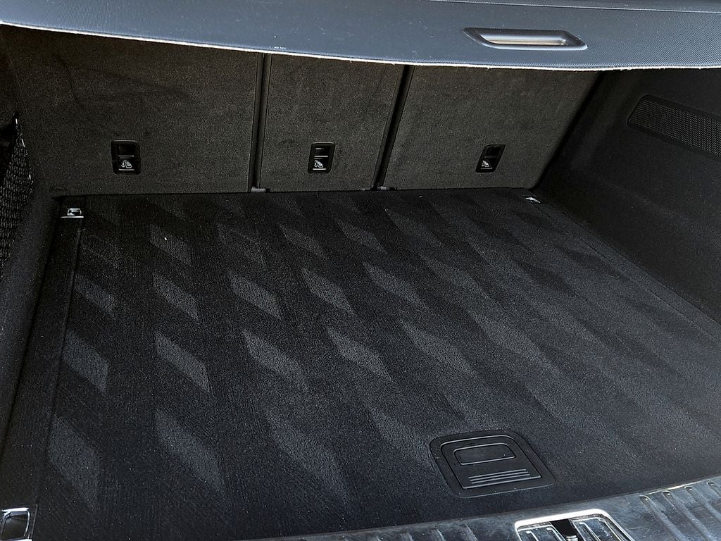 2022 Porsche Cayenne Base