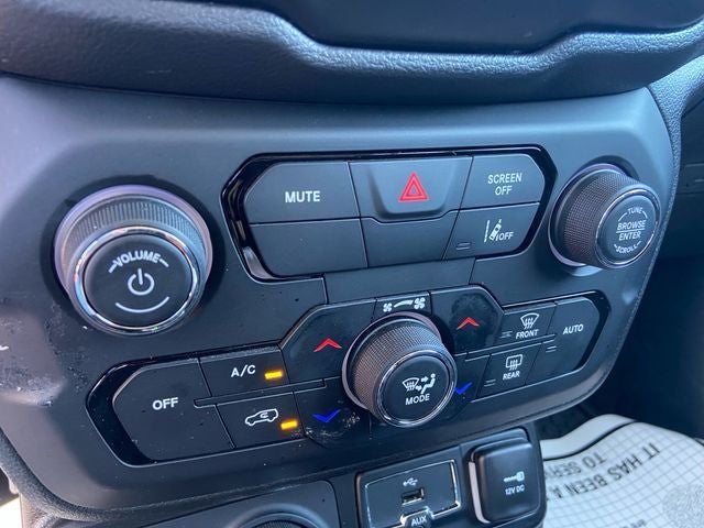 2023 Jeep Renegade Trailhawk