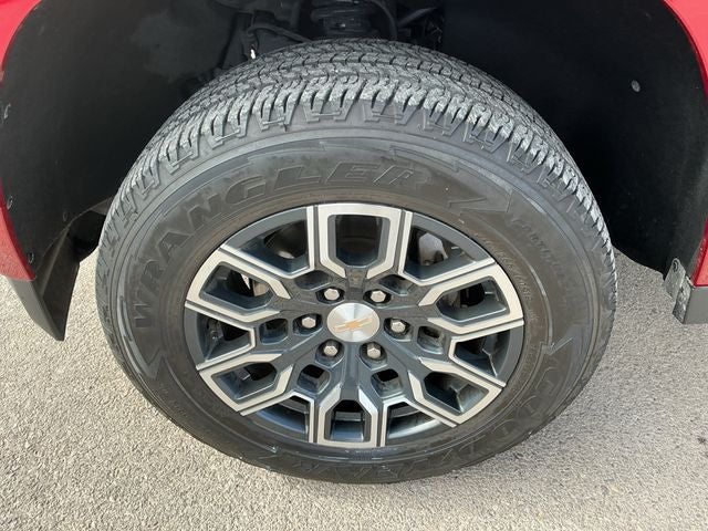 2024 Chevrolet Colorado 2WD LT