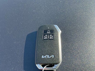 2022 Kia Carnival EX