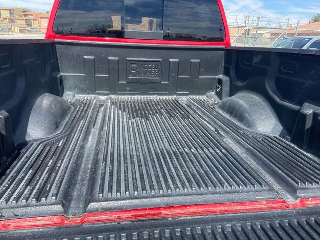 2022 Nissan Titan SV