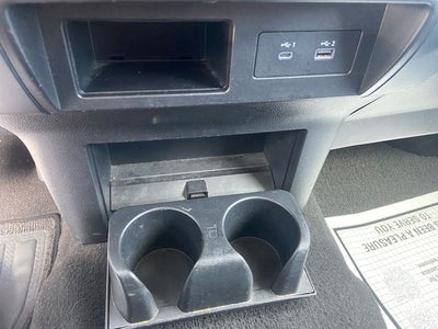 2022 Nissan Titan SV