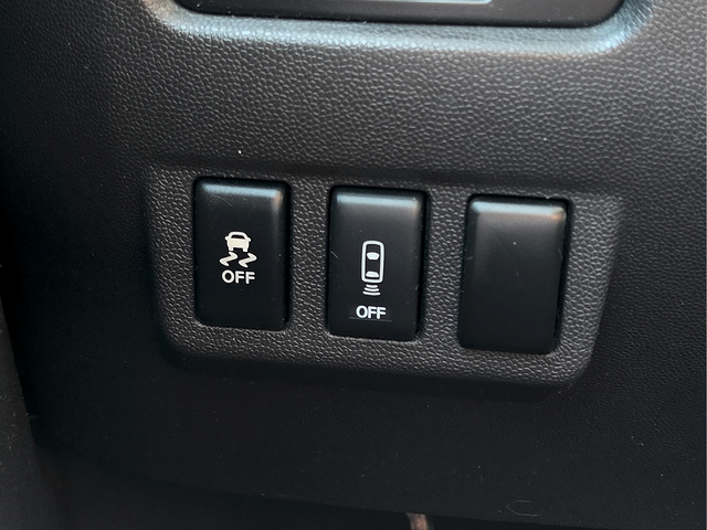 2015 Nissan Titan SV