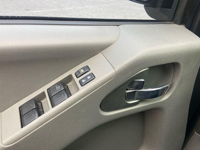 2021 Nissan Frontier SV