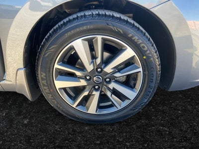 2022 Nissan Versa 1.6 SV NISSAN CERTIFIED