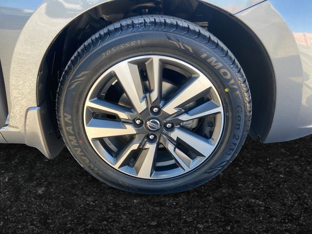 2022 Nissan Versa 1.6 SV NISSAN CERTIFIED