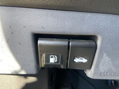 2022 Nissan Versa 1.6 SV NISSAN CERTIFIED