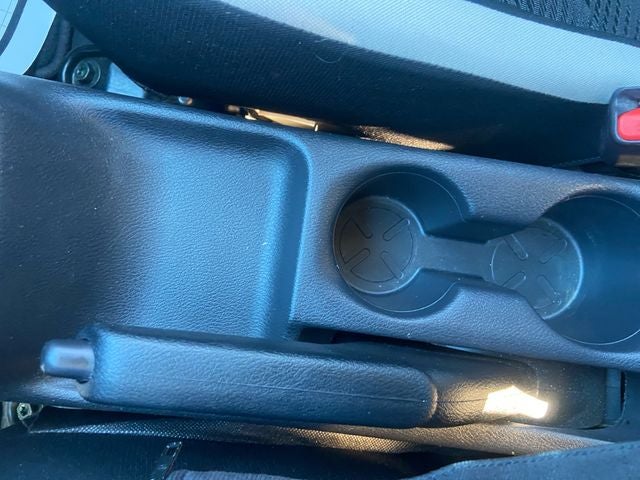 2022 Nissan Versa 1.6 SV NISSAN CERTIFIED