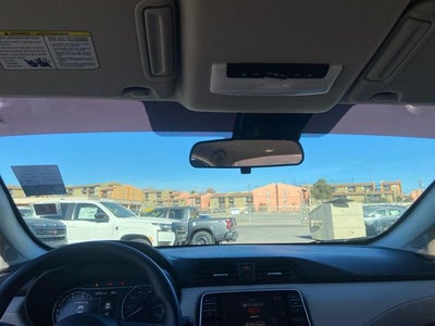 2022 Nissan Versa 1.6 SV NISSAN CERTIFIED