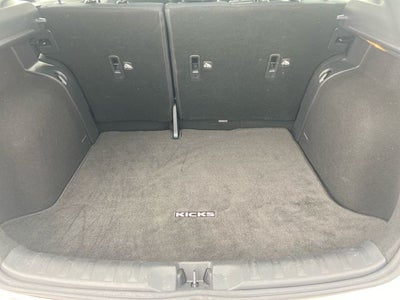 2022 Nissan Kicks SV