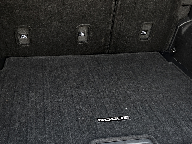 2025 Nissan Rogue SV Nissan Certified