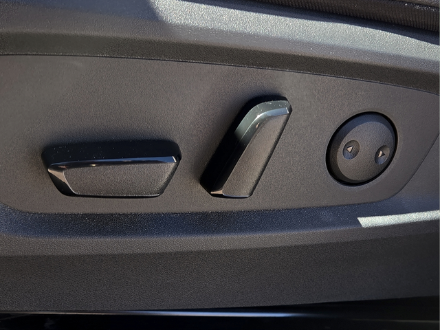 2024 Nissan Pathfinder SL Nissan Certified