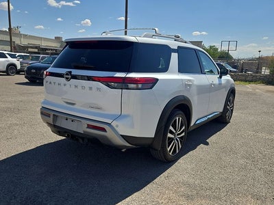 2025 Nissan Pathfinder Platinum