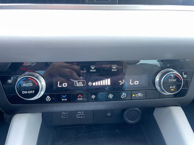 2023 Mitsubishi Outlander SEL