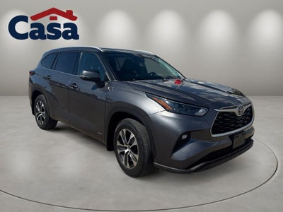 2022 Toyota Highlander Hybrid XLE