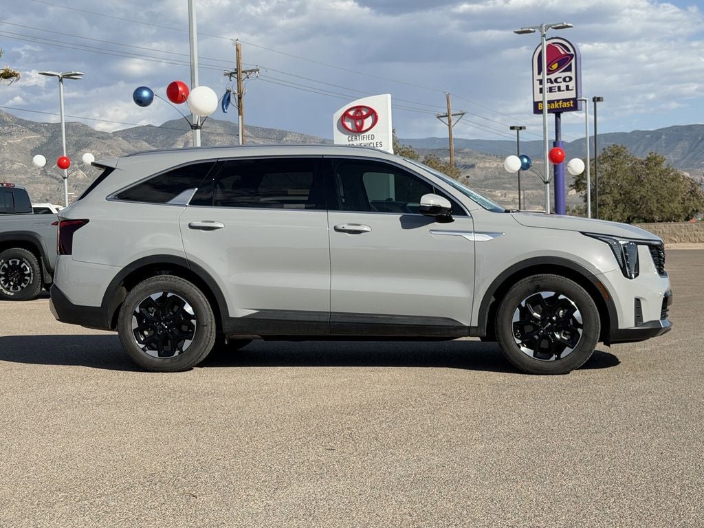 2025 Kia Sorento S