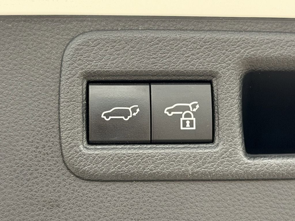 2022 Toyota Venza LE