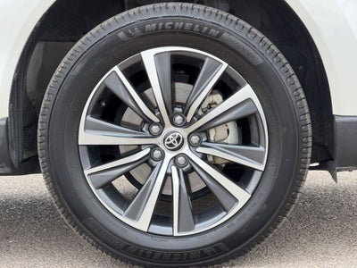 2022 Toyota Venza LE