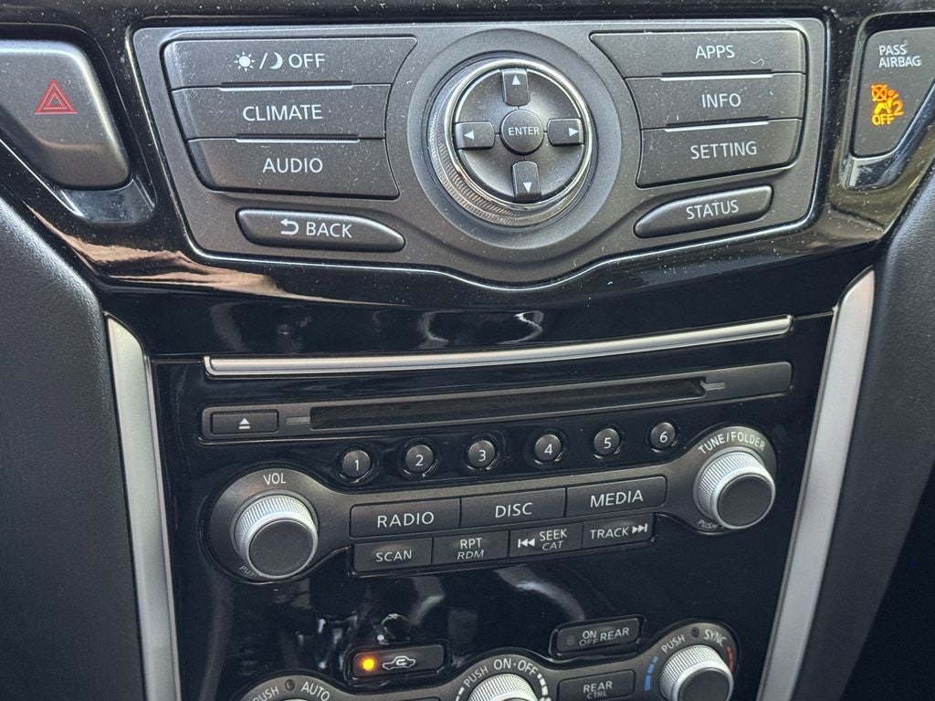 2020 Nissan Pathfinder SV