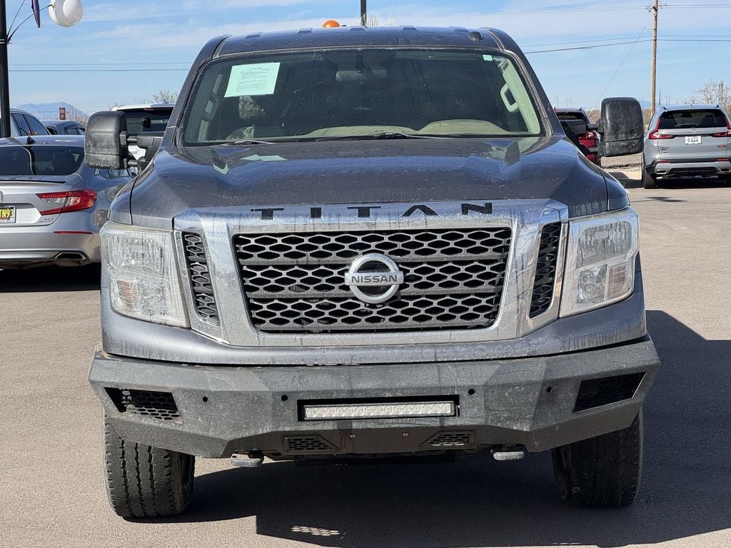 2017 Nissan TITAN XD SV Gas