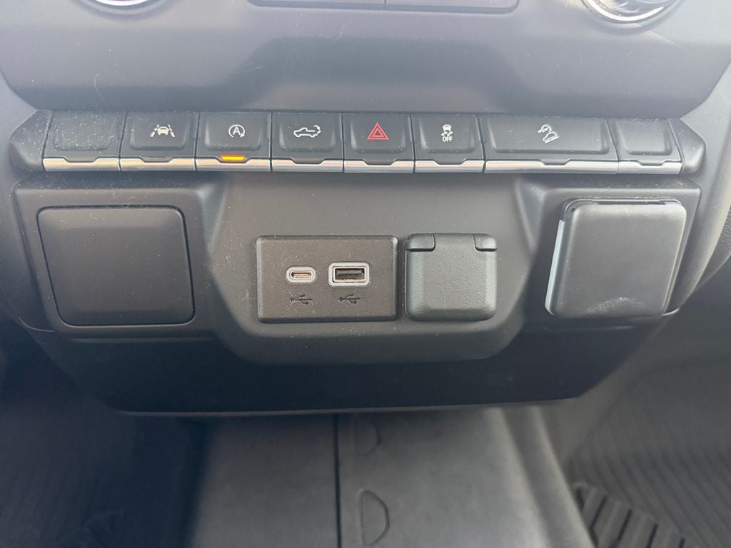 2022 Chevrolet Silverado 1500 4WD Crew Cab Short Bed Custom Trail Boss