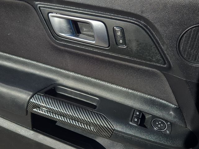 2022 Ford Mustang EcoBoost