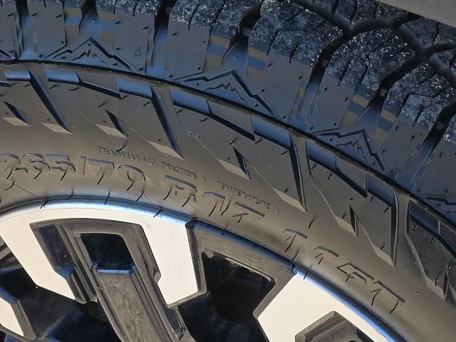 2023 Nissan Frontier PRO-X