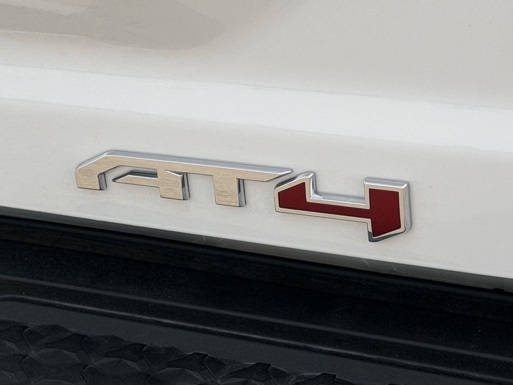 2025 GMC Canyon AT4