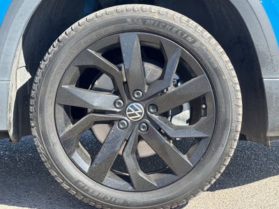 2023 Volkswagen Taos SE